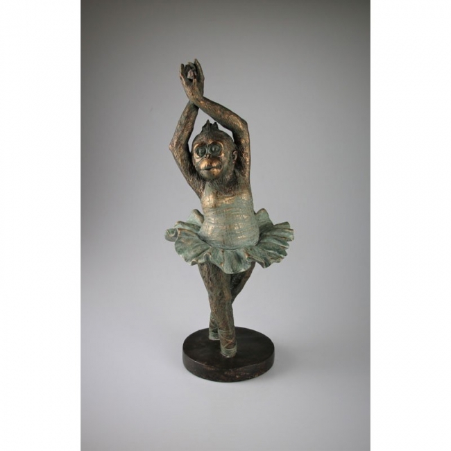   Polyresin "Monkey Ballerina" 2049cm    Epilegin. 