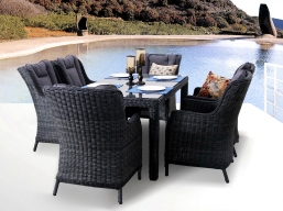 Τραπεζαρία Wicker 7τμχ Baroque Black από την εταιρία Epilegin. Τραπεζαρία Wicker 7τμχ Baroque Black από την εταιρία Epilegin.