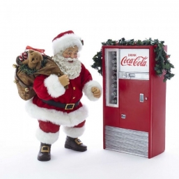 Κεραμικό Διακοσμητικό Santa with Coca Cola Fridge 28cm από την εταιρία Epilegin. Κεραμικό Διακοσμητικό Santa with Coca Cola Fridge 28cm από την εταιρία Epilegin.