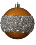  Χριστουγεννιάτικη πλαστική μπάλα χάλκινη ματ με γκλίτερ ασημί 8εκ 