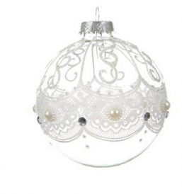 Χριστουγεννιάτικη γυάλινη μπάλα διάφανη με λευκή δαντέλα & πέρλες 8εκ από την εταιρία Epilegin. Χριστουγεννιάτικη γυάλινη μπάλα διάφανη με λευκή δαντέλα & πέρλες 8εκ από την εταιρία Epilegin.