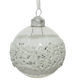 Χριστουγεννιάτικη γυάλινη μπάλα διάφανη με δαντέλα και γκλίτερ 8εκ από την εταιρία Epilegin. Χριστουγεννιάτικη γυάλινη μπάλα διάφανη με δαντέλα και γκλίτερ 8εκ από την εταιρία Epilegin.