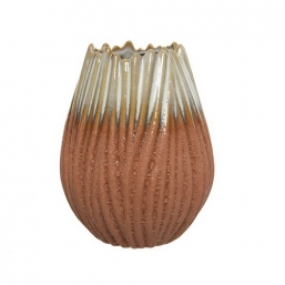 Βάζο πορσελάνης Terra Brown 13Χ13Χ18cm από την εταιρία Epilegin. Βάζο πορσελάνης Terra Brown 13Χ13Χ18cm από την εταιρία Epilegin.