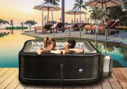 Φουσκωτό Spa Massage 4 ατόμων Caiman από την εταιρία Epilegin. Φουσκωτό Spa Massage 4 ατόμων Caiman από την εταιρία Epilegin.