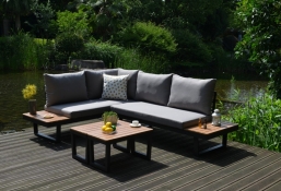    4 Malta     Epilegin.